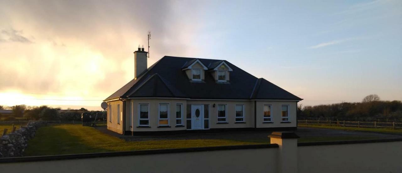 Warm And Welcoming Family Home Ballinrobe Exterior foto